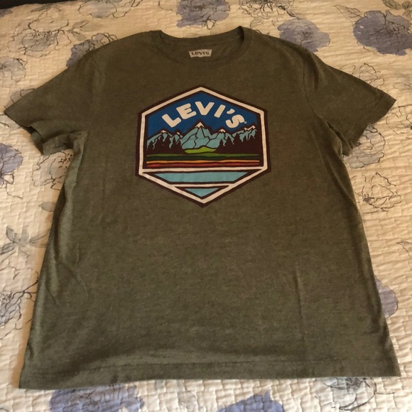 Levi's Tops - Heather green Levi’s graphic tee